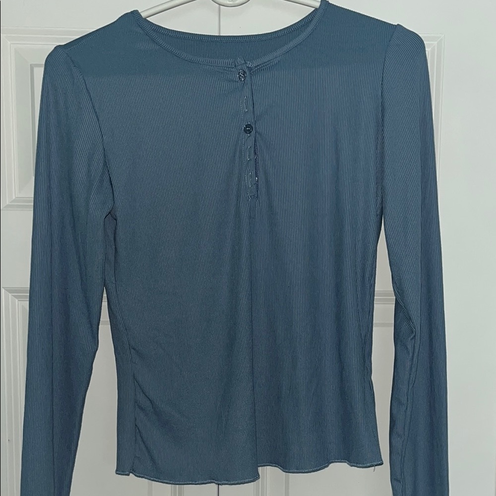 Fitted Green Long Sleeve Buttoned Blouse